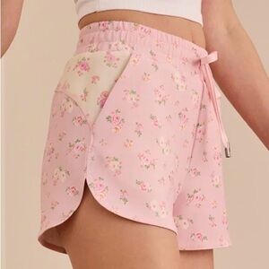 Altar’d State Supersoft Floral Colorblock Shorts | Small NWT